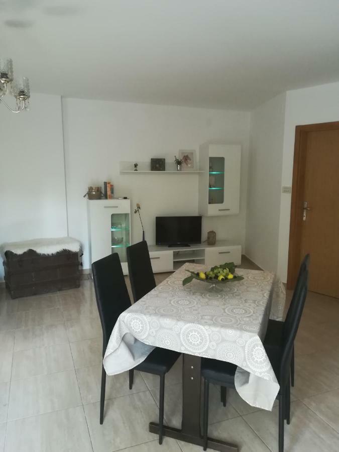 Apartman Nada Корнич Экстерьер фото
